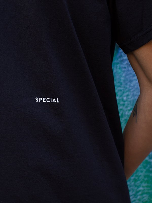 T-shirt Special - Black-2
